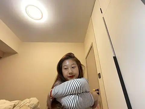 xena0501 online show from 02.21.26