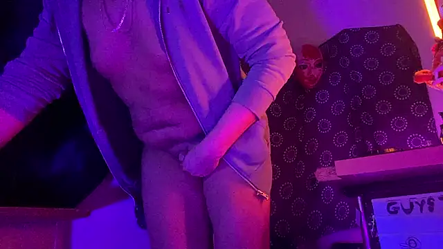 Snapshot of DjDiCKmannOnE chatting on 02.03.26 DjDiCKmannOnE online show from 02.03.26