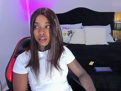 Pauline Fox online show from 03.15.26