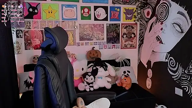 Yuhwan  online show from 10.28.25