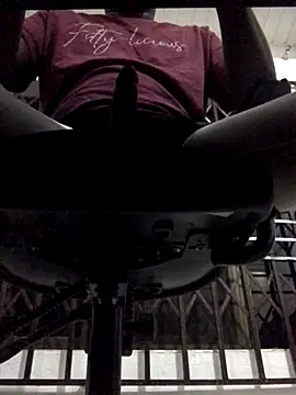 Snapshot of Atta-esi chatting on 10.11.25 Atta-esi online show from 10.11.25