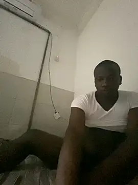 Snapshot of Atta-esi chatting on 11.24.25 Atta-esi online show from 11.24.25