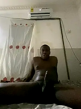 Snapshot of Atta-esi chatting on 12.05.25 Atta-esi online show from 12.05.25