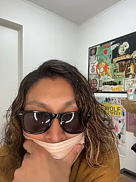 Snapshot of specialz0831 chatting on 10.23.25 specialz0831 online show from 10.23.25