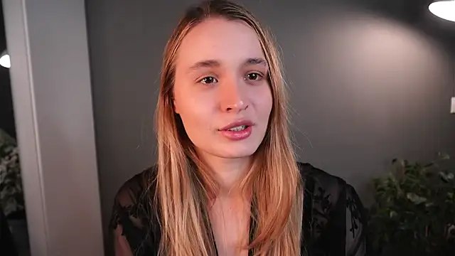 lisa schiele online show from 11.26.25