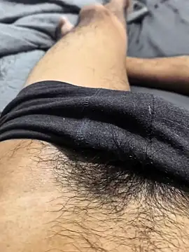 Yucsingl1 online show from 04.14.26