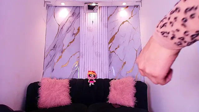 Snapshot of Mhiaa_Sweet chatting on 03.11.26 Mhiaa Sweet online show from 03.11.26