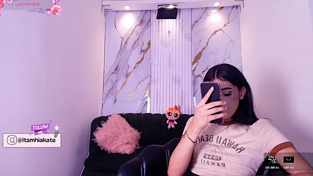 Snapshot of Mhiaa_Sweet chatting on 04.16.26 Mhiaa Sweet online show from 04.16.26