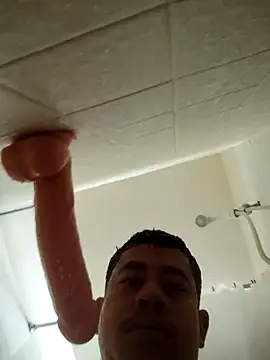 Snapshot of ModelledTread chatting on 02.20.26 ModelledTread online show from 02.20.26