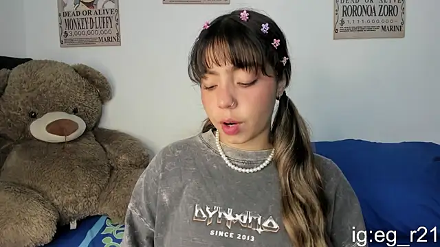 Snapshot of emma_grays2 chatting on 04.24.26 emma grays2 online show from 04.24.26