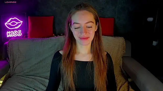 Agnes Wells online show from 04.18.26