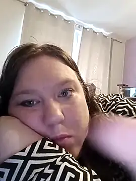 Feuchtekitty92xh online show from 10.15.25