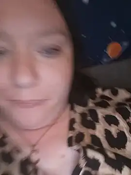 Feuchtekitty92xh online show from 10.18.25