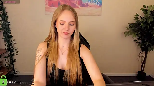 Casey Sweeet online show from 05.17.26
