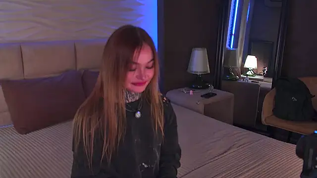 AriWild online show from 04.05.26