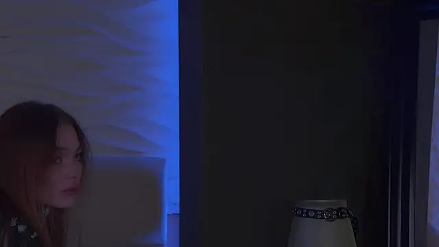 AriWild online show from 04.17.26