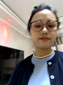 wen521 online show from 10.02.25