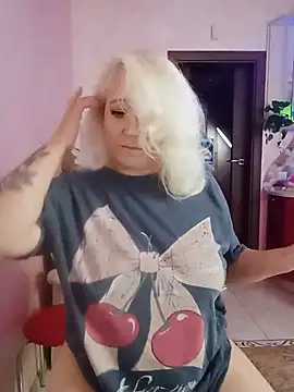 SquirtMilf00 online show from 07.15.26
