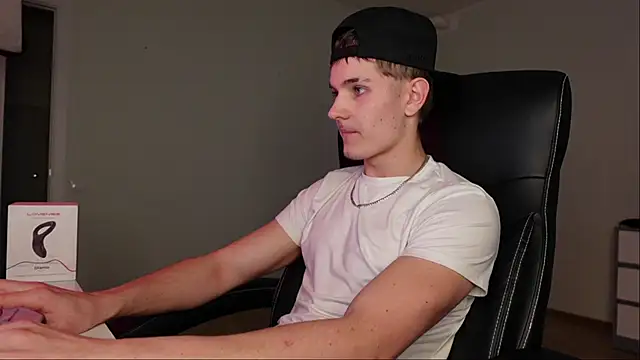 Mark Karson online show from 10.26.25