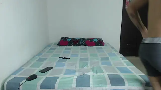 nextboywell1 online show from 11.23.25