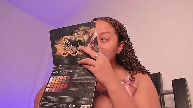 Snapshot of Nicoll_31 chatting on 09.25.25 Nicoll 31 online show from 09.25.25