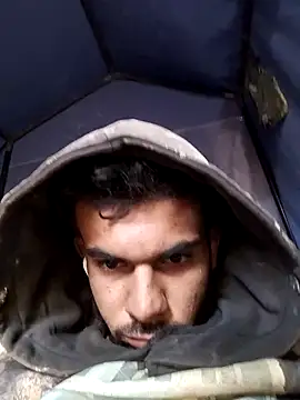 Snapshot of ParousFlow chatting on 12.01.25 ParousFlow online show from 12.01.25