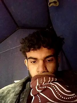 Snapshot of ParousFlow chatting on 12.16.25 ParousFlow online show from 12.16.25