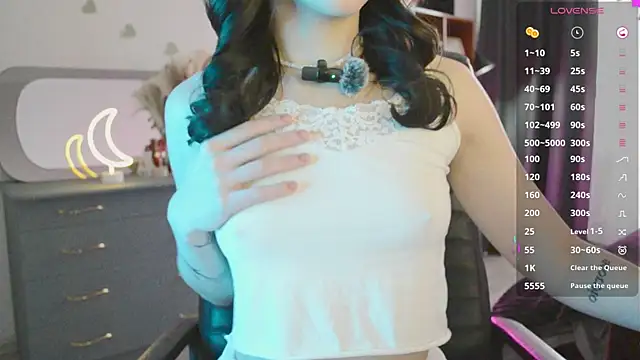 KendalHottt online show from 10.24.25