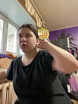 Snapshot of Kemeli008 chatting on 10.27.25 Kemeli008 online show from 10.27.25