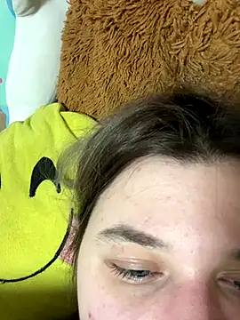 Snapshot of Kemeli008 chatting on 10.30.25 Kemeli008 online show from 10.30.25