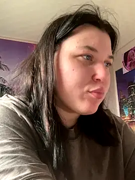 Snapshot of Kemeli008 chatting on 11.14.25 Kemeli008 online show from 11.14.25