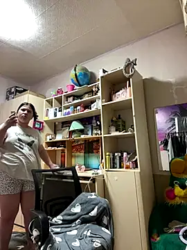 Snapshot of Kemeli008 chatting on 11.25.25 Kemeli008 online show from 11.25.25