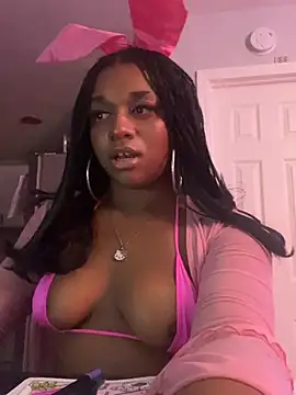 XKimmyGreen online show from 04.04.26