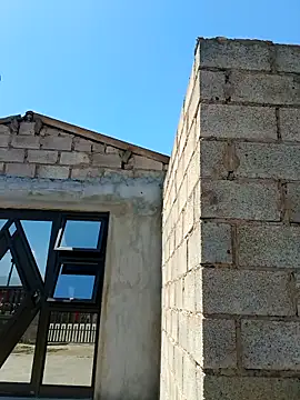 Snapshot of OsbertMikes chatting on 11.10.25 OsbertMikes online show from 11.10.25