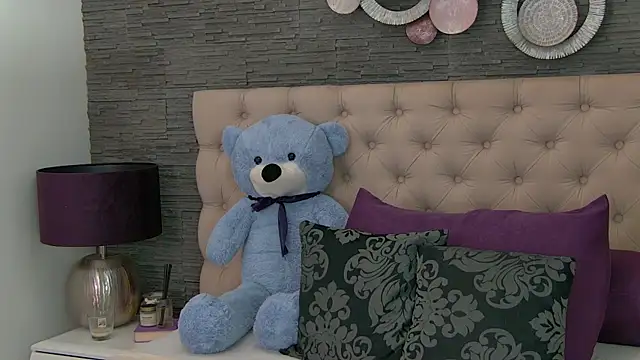 Candy Babe  online show from 11.11.25