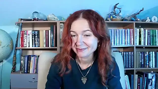 Foxilady357 online show from 12.16.25