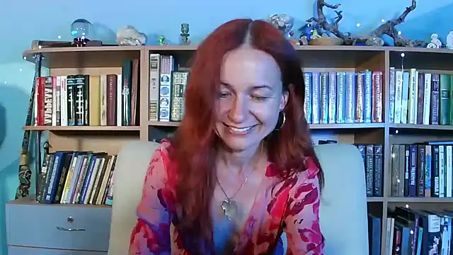 Snapshot of Foxilady357 chatting on 06.12.26 Foxilady357 online show from 06.12.26