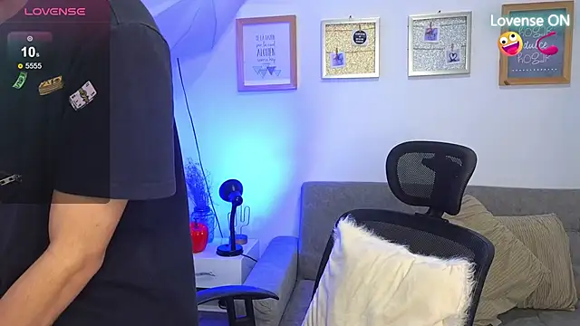 yulian vasquez online show from 11.15.25