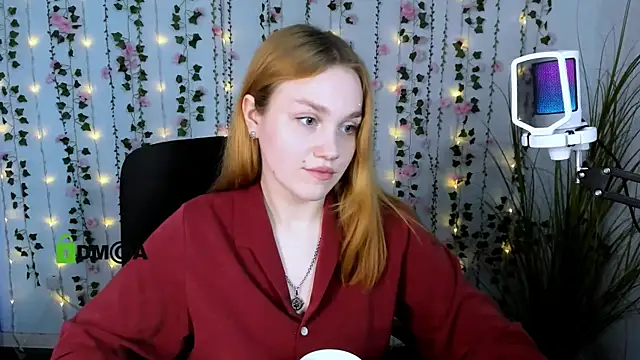 Snapshot of ellie_fire1 chatting on 10.09.25 ellie fire1 online show from 10.09.25