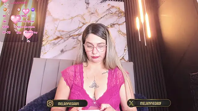 MelanyVegas online show from 11.07.25