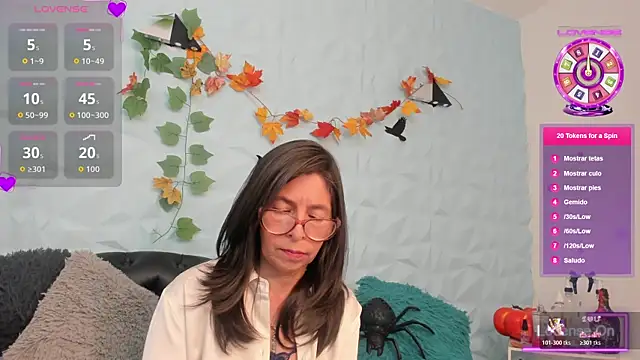 SabinaDeluxe cg online show from 10.27.25