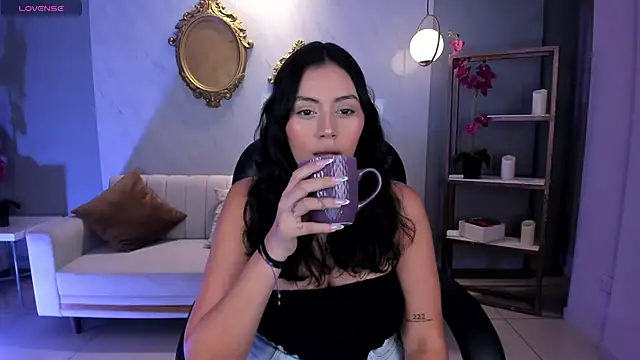 AmbarJames  online show from 09.15.25