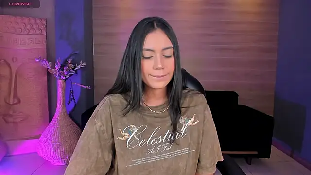 AmbarJames  online show from 10.21.25