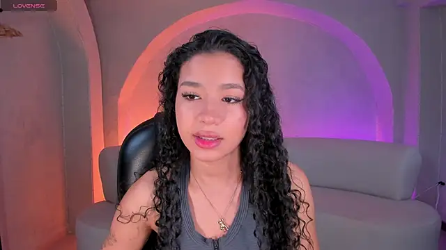 SophieHouston  online show from 10.17.25