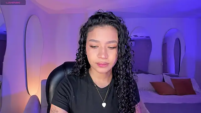 SophieHouston  online show from 10.26.25