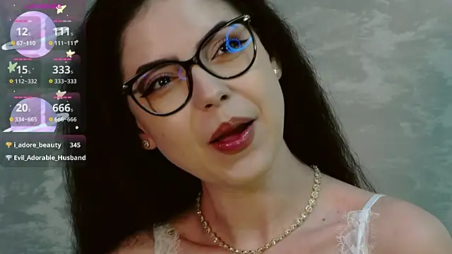 KaylaLewys online show from 04.08.26