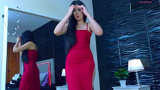 Snapshot of Ambar_Bull chatting on 10.18.25 Ambar Bull online show from 10.18.25