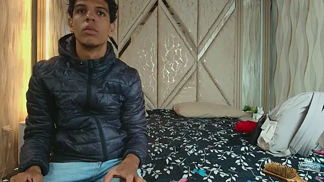 Snapshot of Hotcouple_222 chatting on 02.10.26 Hotcouple 222 online show from 02.10.26