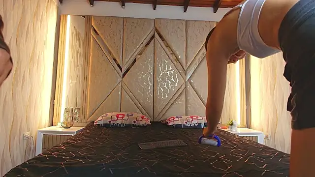 Hotcouple 222 online show from 03.13.26