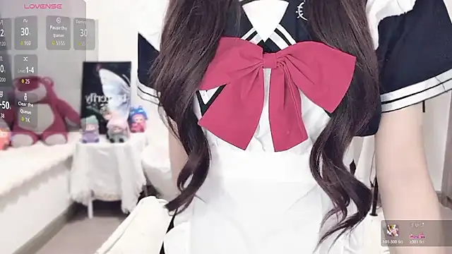 Snapshot of -EEBABY chatting on 10.20.25 -EEBABY online show from 10.20.25